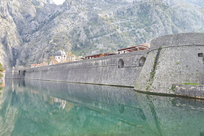 Muret e qyteti te vjeter Kotor