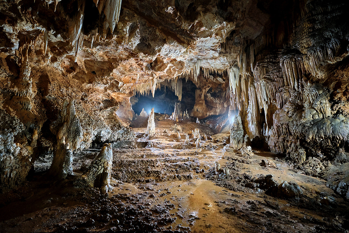 Shpella e Lipës