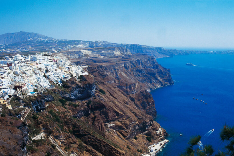 Santorini_Fira_014_YSkoulas