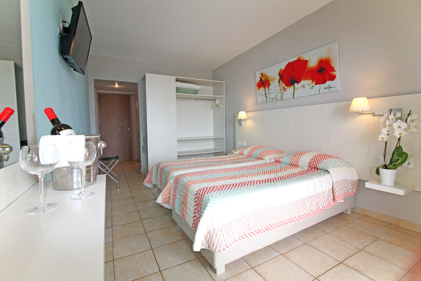 Dhome dyshe komfort messonghi beach hotel corfu