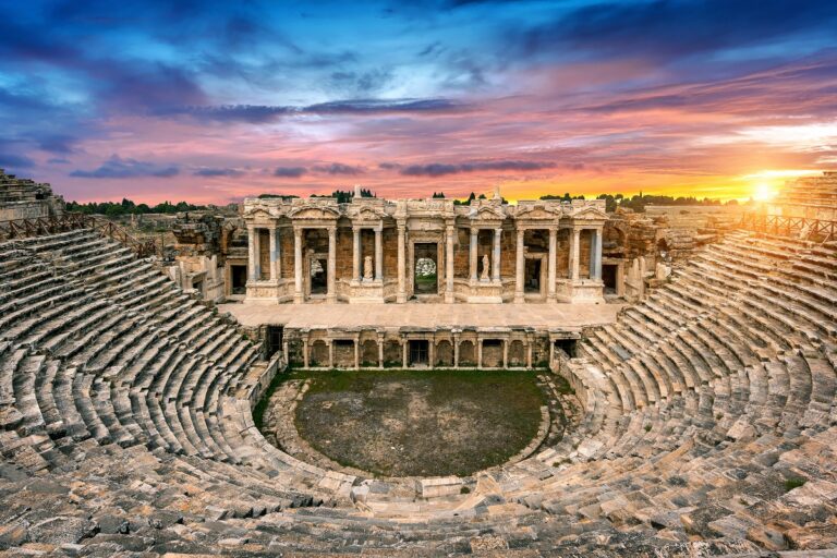 Pushime Ndryshe-Akropoli Athinës - Elite Travel Agency