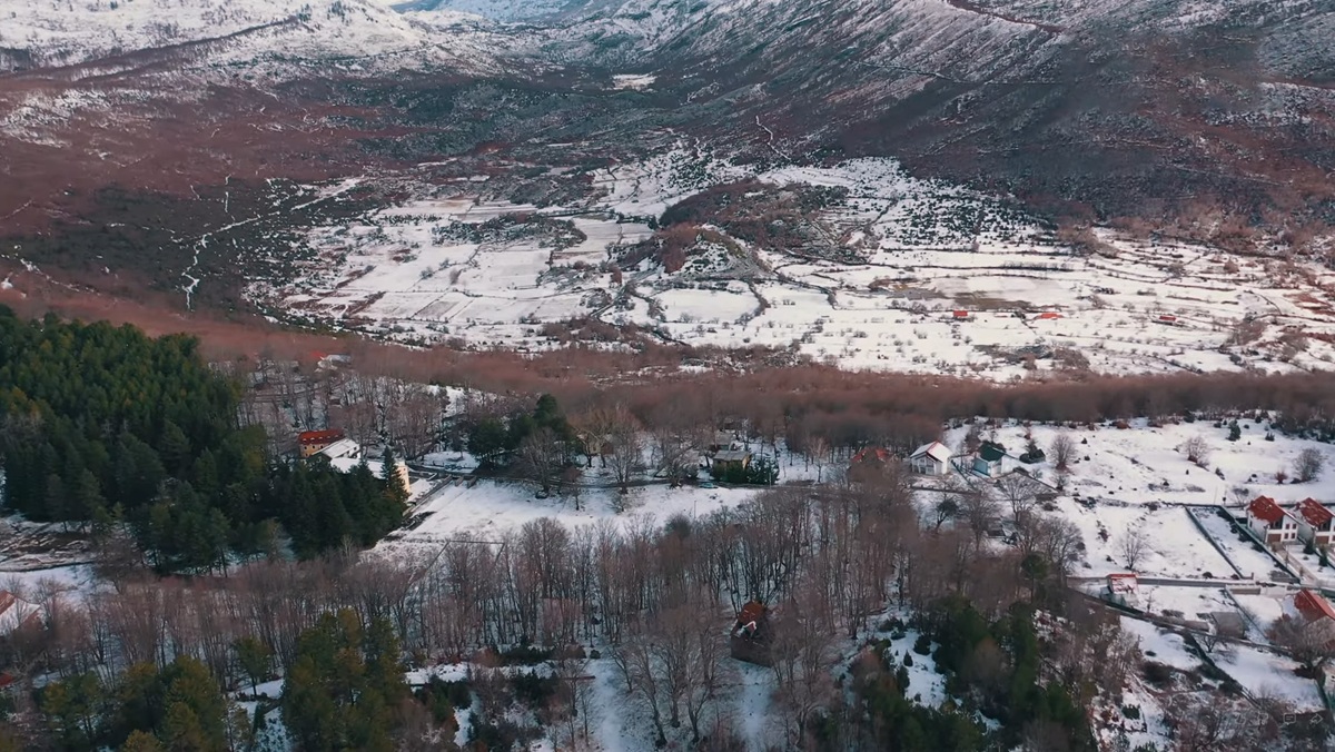 Pushime Dimërore në Boge-Razëm